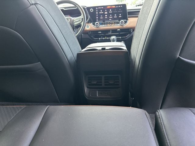 2024 GMC Canyon AT4