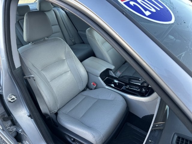 2017 Honda Accord EX-L w/Navigation and Honda Sensing