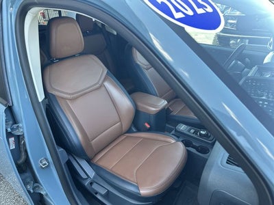 2023 Ford Maverick Lariat